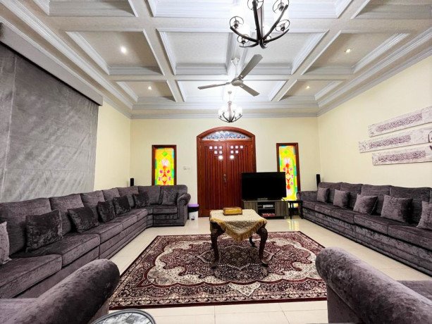 fully-furnished-luxury-villa-for-sale-in-busaiteen-big-5