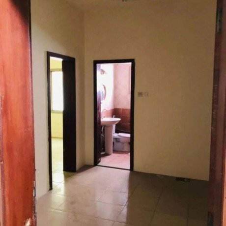 2-bhk-flat-in-mahooz-big-0