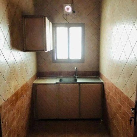 2-bhk-flat-in-mahooz-big-3