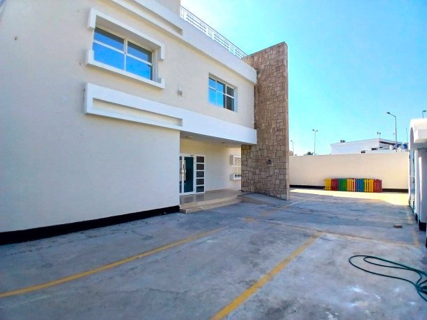 spacious-commercial-villa-for-rent-in-mahooz-near-adliya-bd-1500-big-2