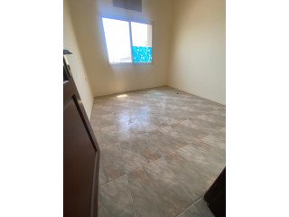 Flat for rent at Ras Rumman near palace road