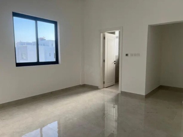 luxurious-villa-for-sale-in-bu-quwah-bd270000-negotiable-big-2
