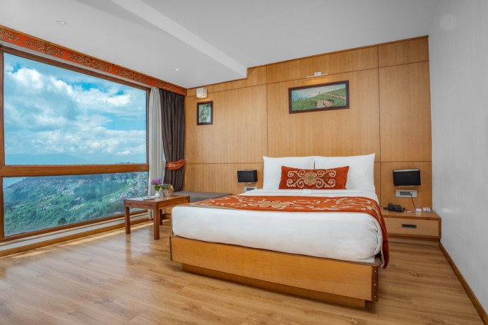 relax-at-the-best-resorts-in-darjeeling-big-2