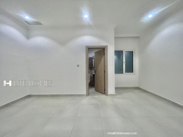 five-bedroom-apartment-with-balcony-for-rent-in-rumaithiya-big-3