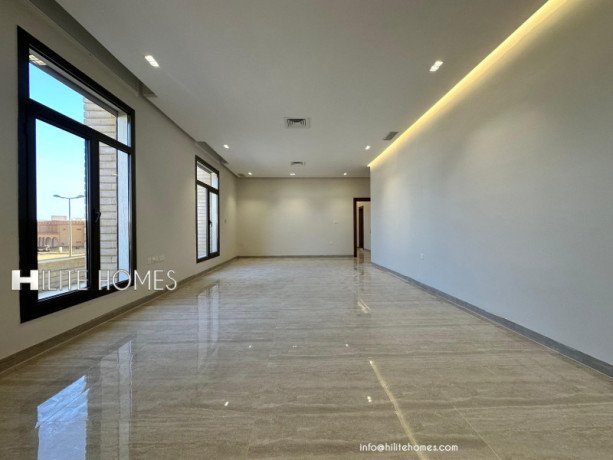 five-bedroom-brand-new-triplex-with-roof-for-rent-in-al-funaitees-big-0