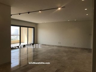 Three bedroom Seaview apartment for rent in Shaab